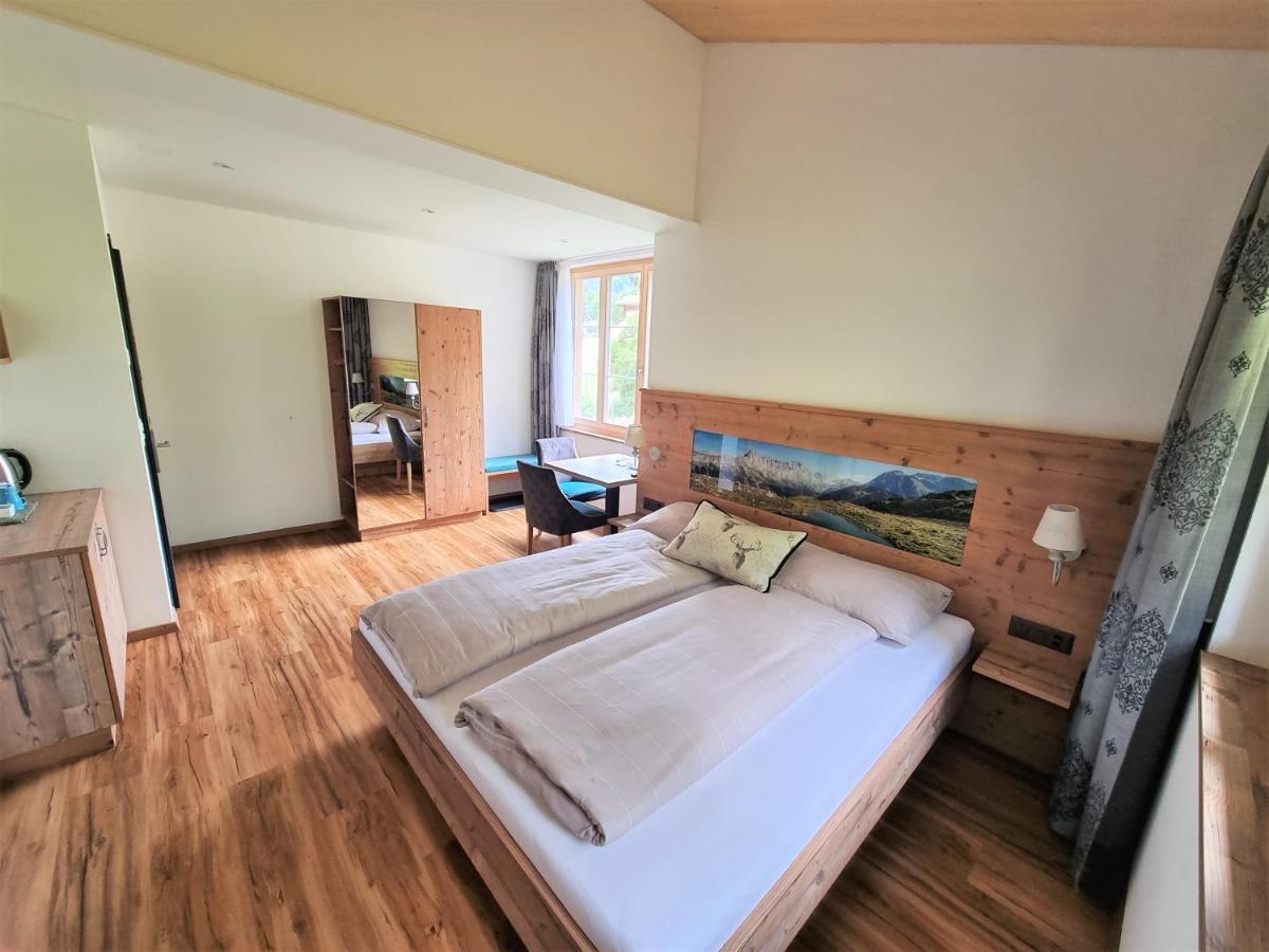 Triftblick Bed & Breakfast Gadmen Exterior photo